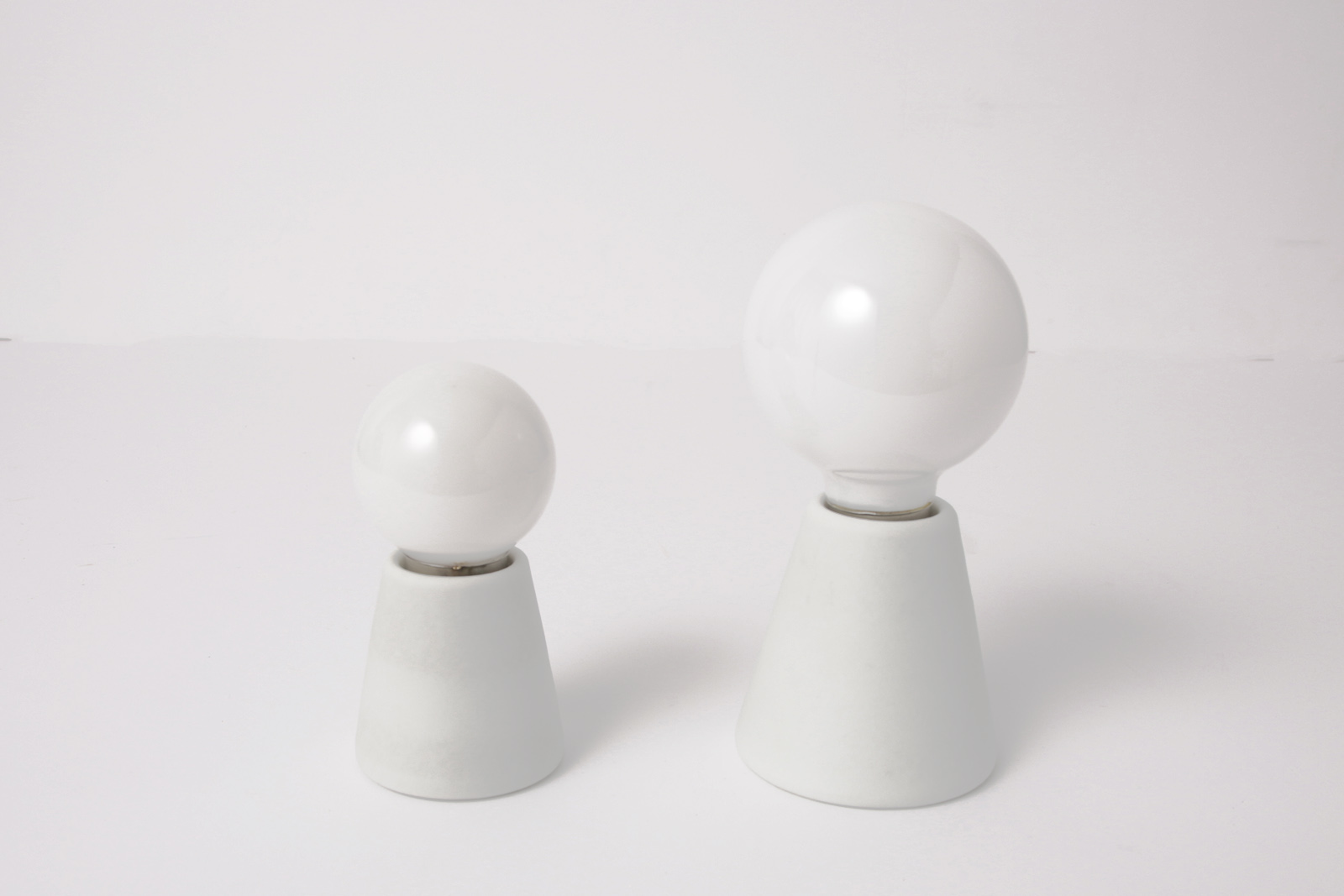 モデストレセップ Mサイズ E26 ホワイト LT-BR015-01-G141 白熱ボール電球との組み合わせ（M/白熱ホワイトボール50　L/白熱ホワイトボール70）