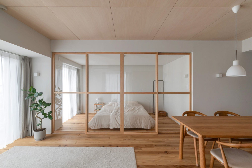 木製ガラス引き戸