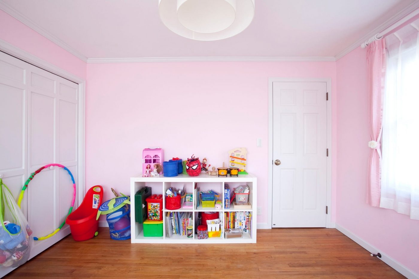 <p>子供部屋にはribbon pink 2087-60。</p>
