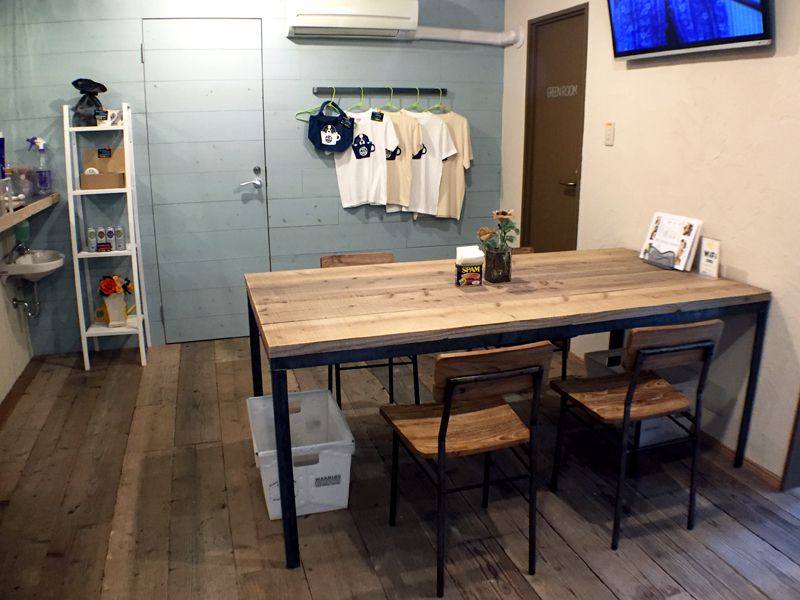 足場板とコーヒーを楽しむ7