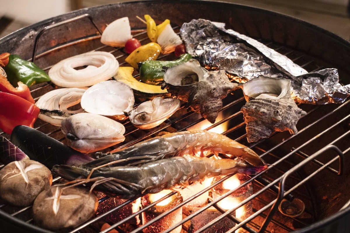 地元の採れたて海鮮でBBQが楽しめます。