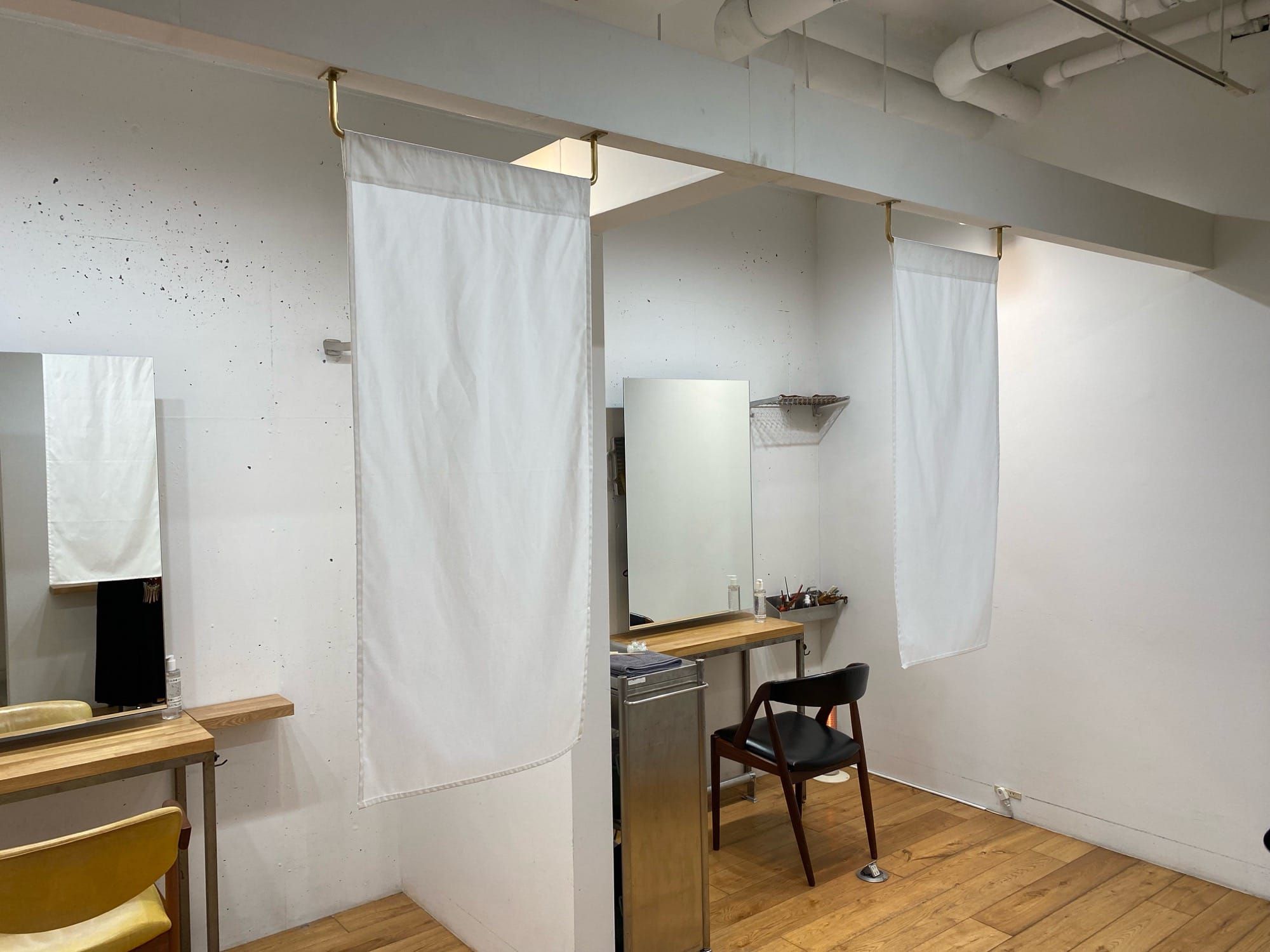 ゆるやかな仕切りに上品な暖簾を | toolbox