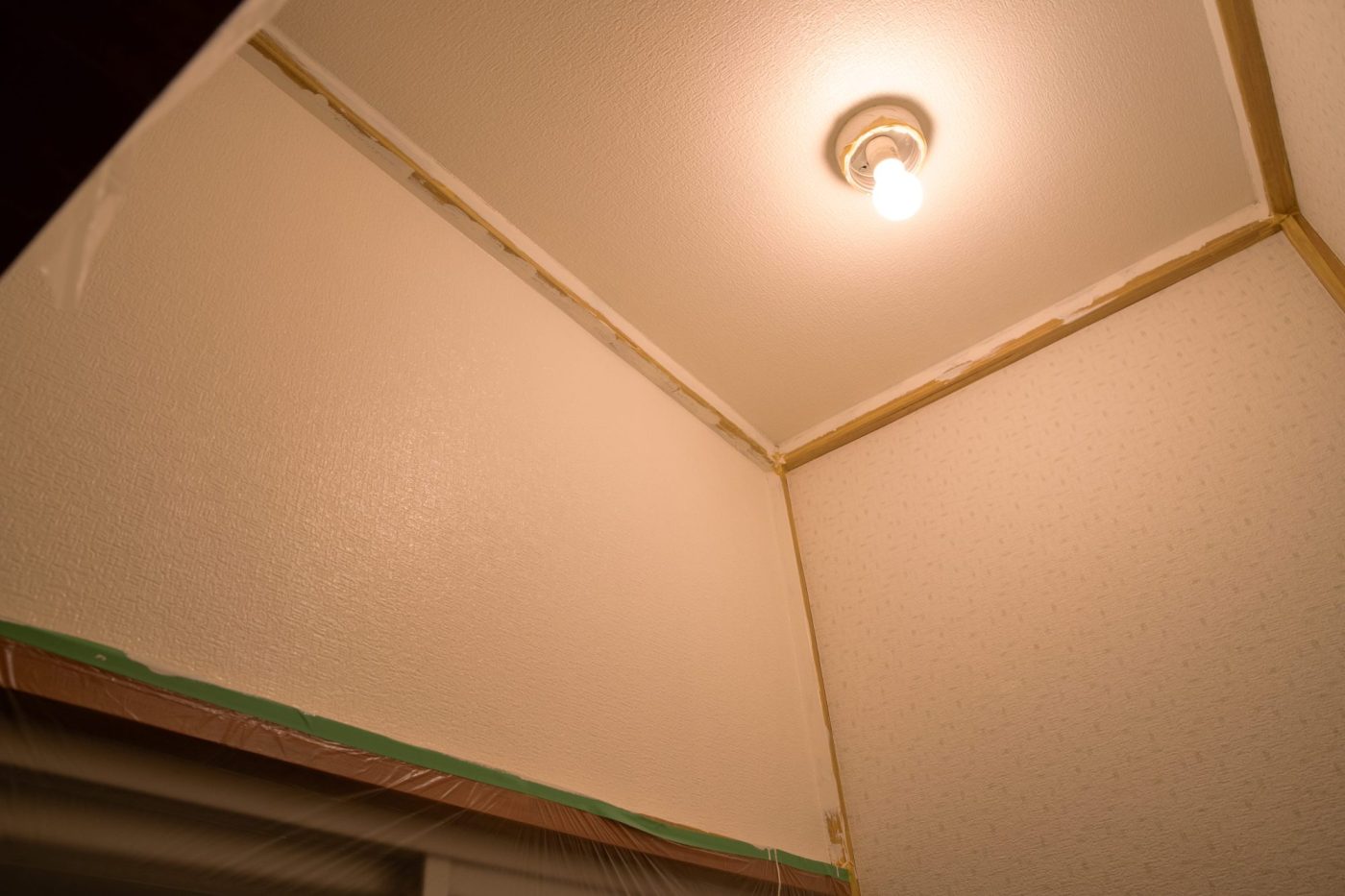 築古戸建のトイレ改装！壁と天井を『ベンジャミンムーアペイント』で塗ってみた118