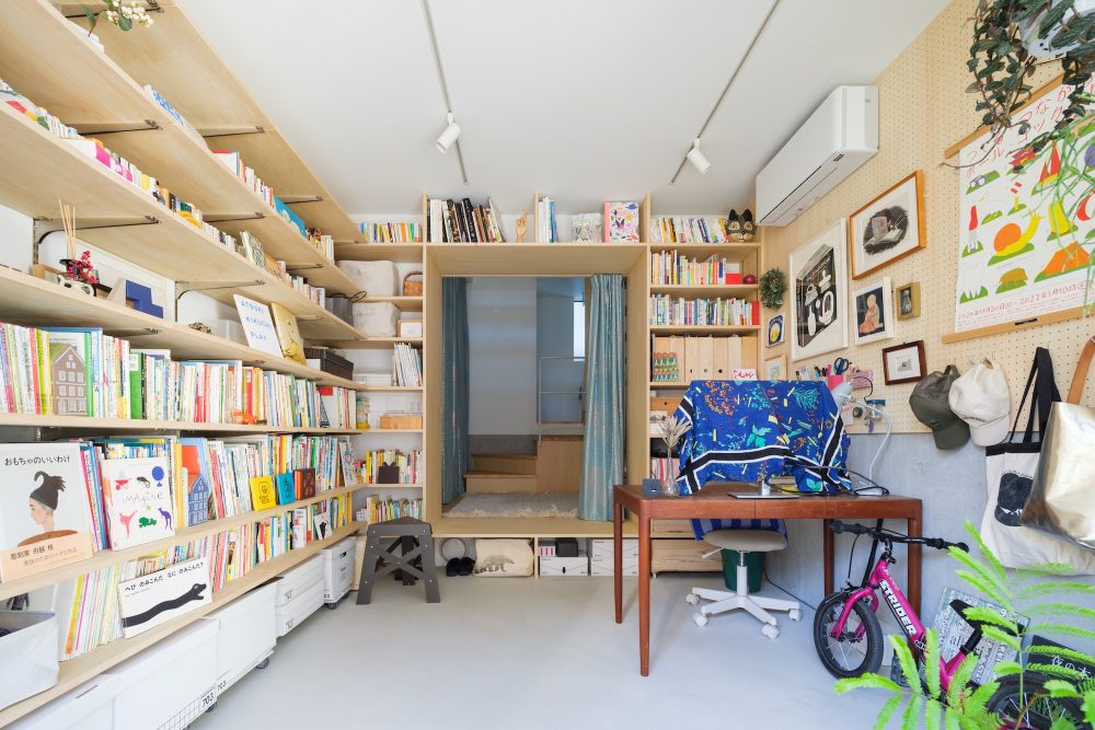 奥行きを生かした町家のような住まい | toolbox