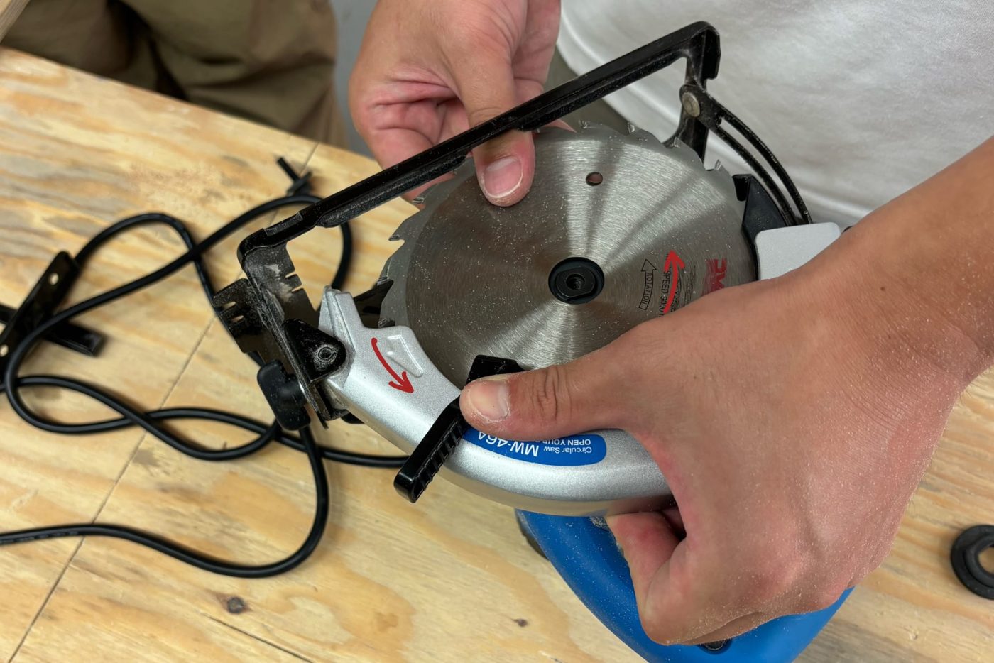 初心者にも扱える？DIYの幅が広がる丸ノコの基本の使い方［道具工具ガイドVol.3 丸ノコ編］92
