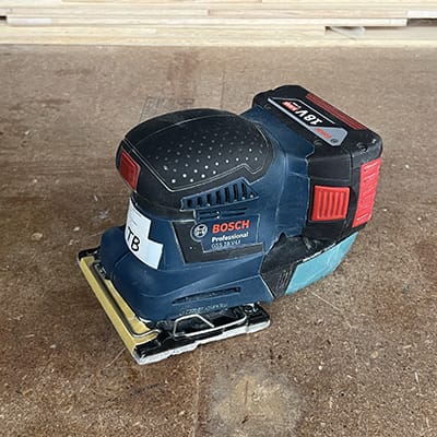 サンダー(電動やすり)