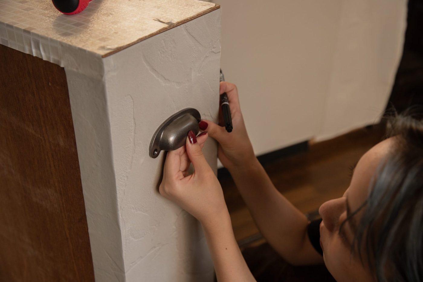 築古戸建のキッチンつまみを付け替えて、オープン収納に変えてみた！83