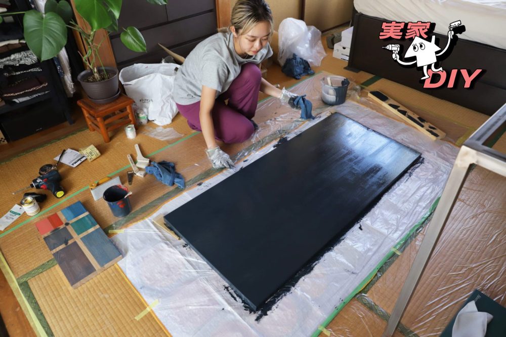 お気に入りの椅子に合わせて、“カラー天板”のデスクをつくってみた！