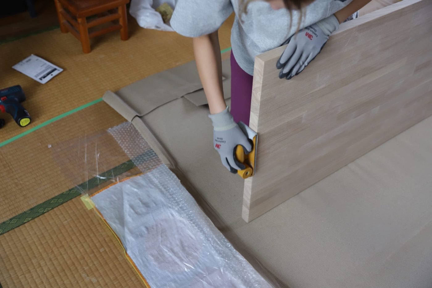 お気に入りの椅子に合わせて、“カラー天板”のデスクをつくってみた！109
