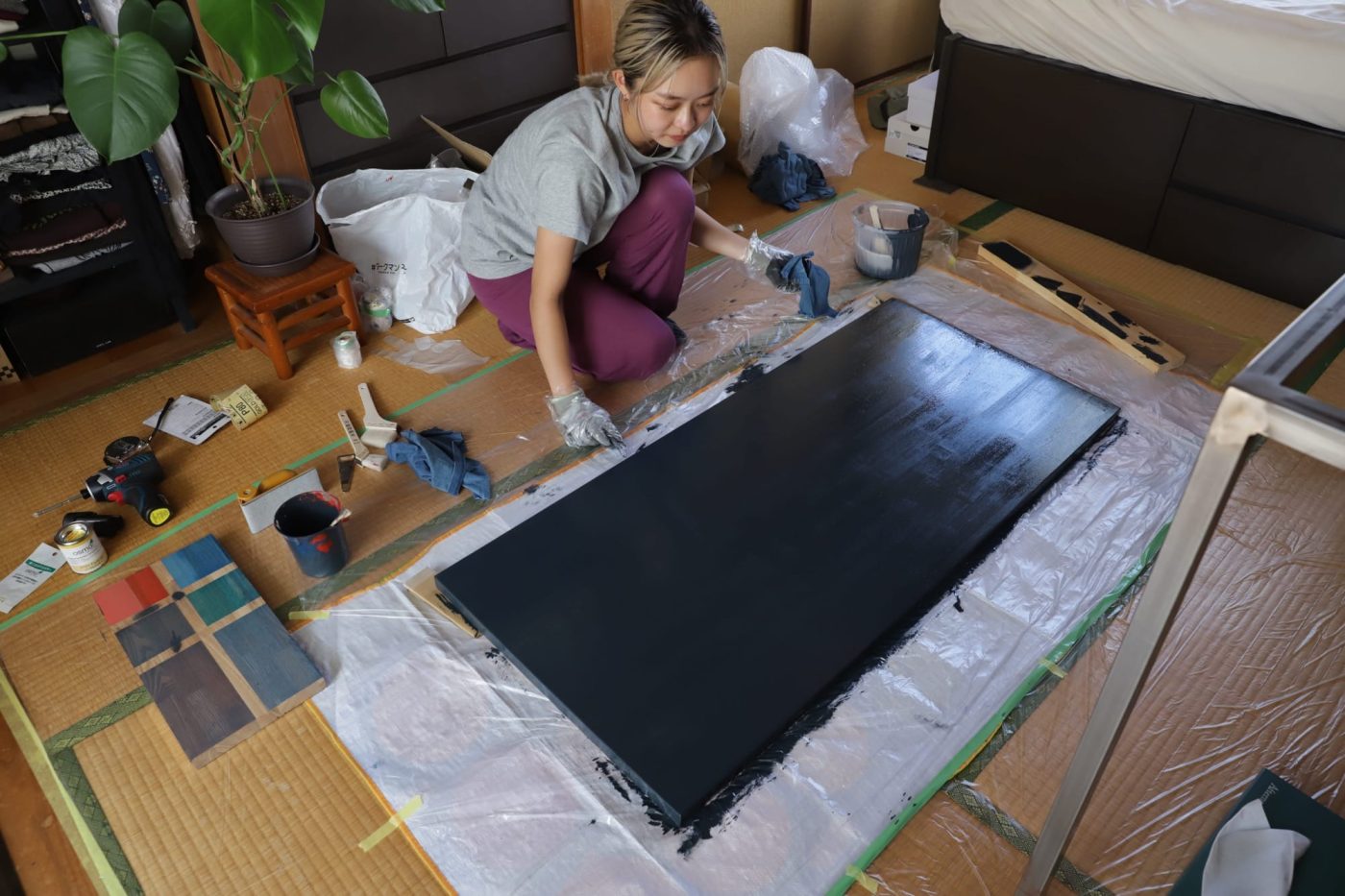お気に入りの椅子に合わせて、“カラー天板”のデスクをつくってみた！145
