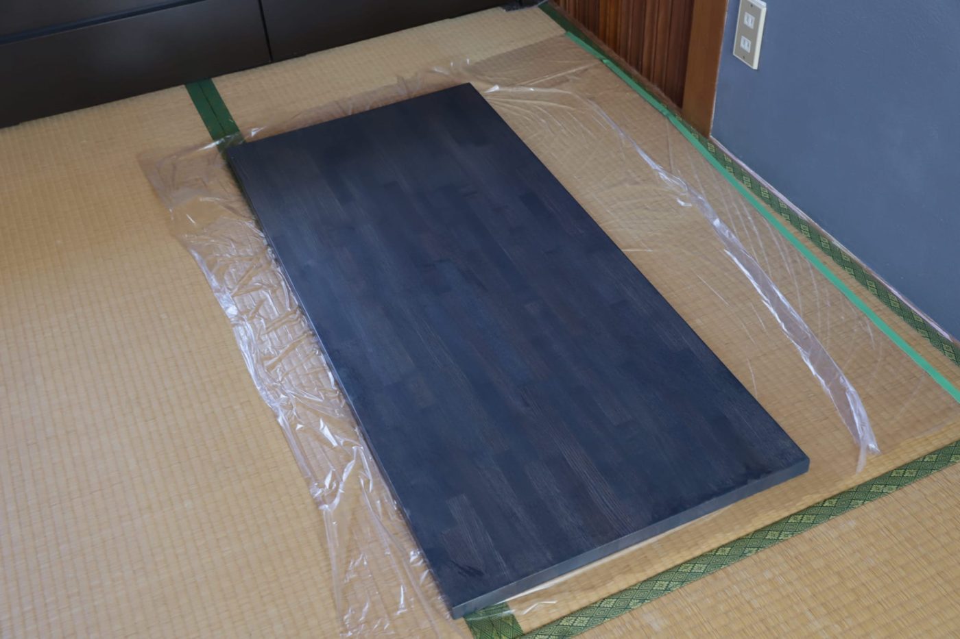お気に入りの椅子に合わせて、“カラー天板”のデスクをつくってみた！174