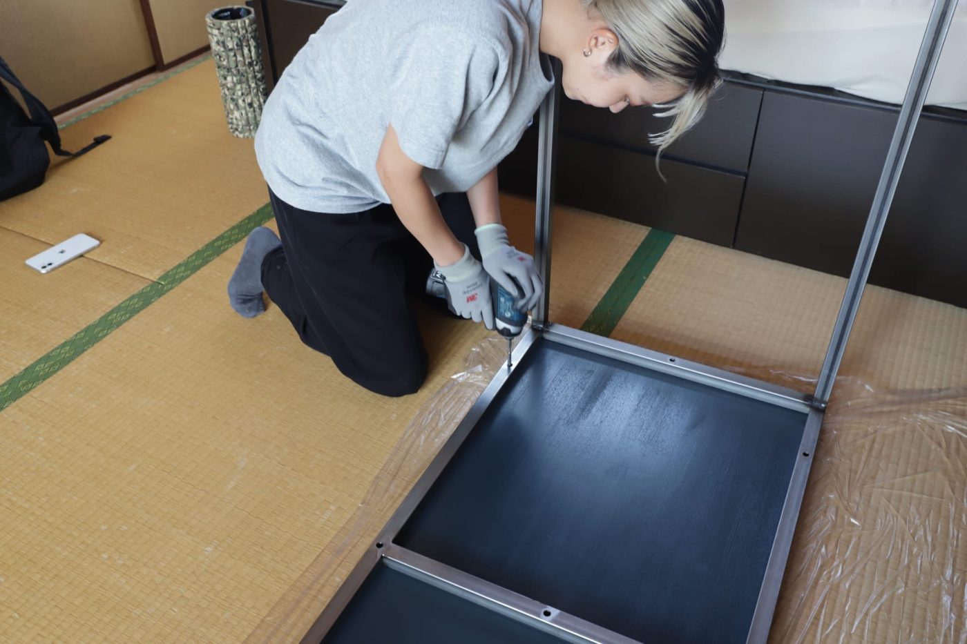 お気に入りの椅子に合わせて、“カラー天板”のデスクをつくってみた！194