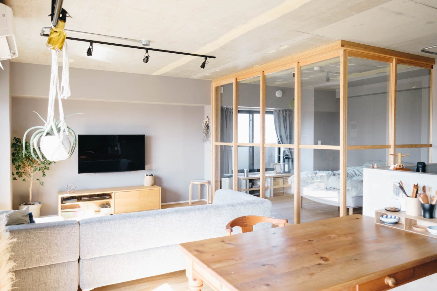 築22年のマンションをリノベーションした、ご夫婦二人暮らしのお住まい。