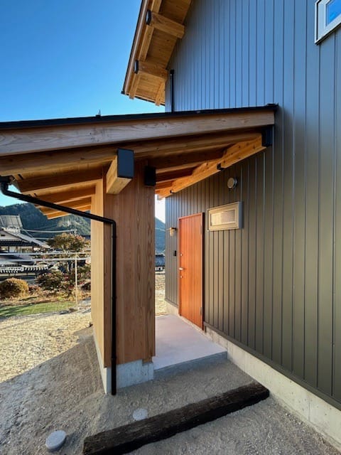 手刻みの技が生み出す、育つ住まい17