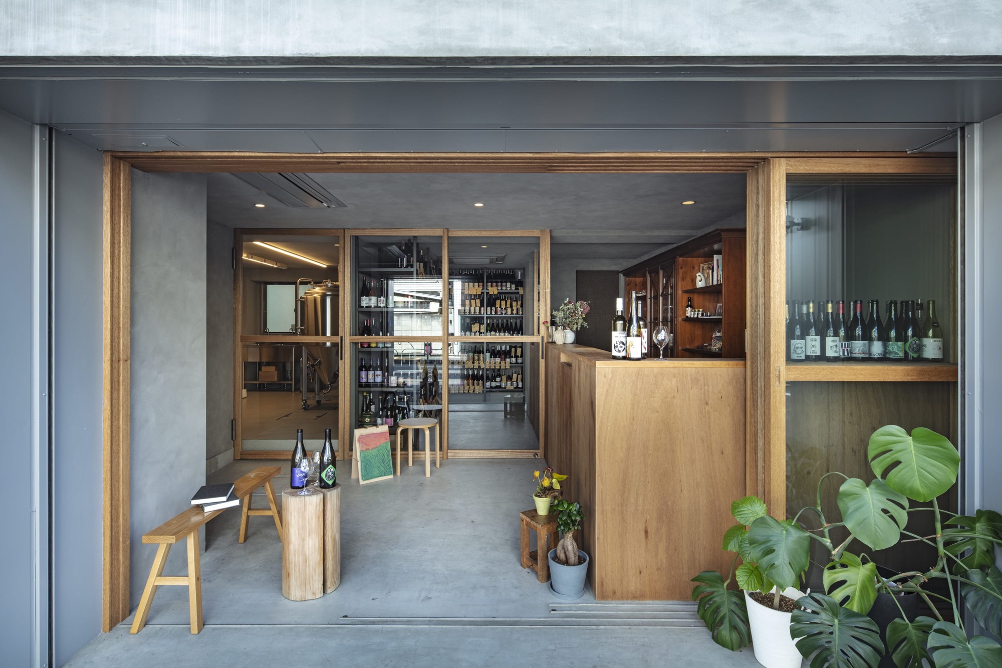 ナチュラルワインとノンアルのクラフトビールを堪能できる、まちと繋がるお店  vol.2