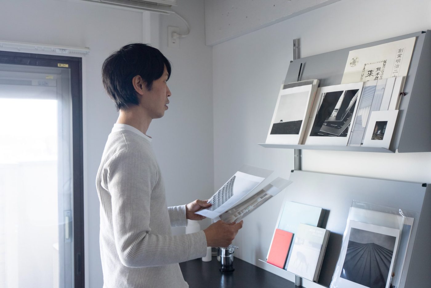 広野さんの趣味は写真。一投入魂なフィルム撮影にこだわり、ハッセルブラッドカメラを携えて国内外を旅しています。
