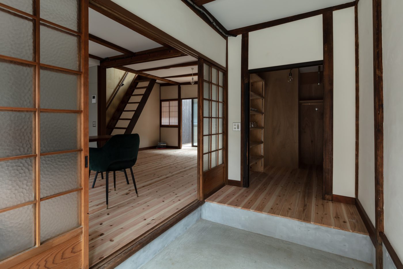 戦前の長屋をリノベーション。小商いもできる賃貸住宅に3