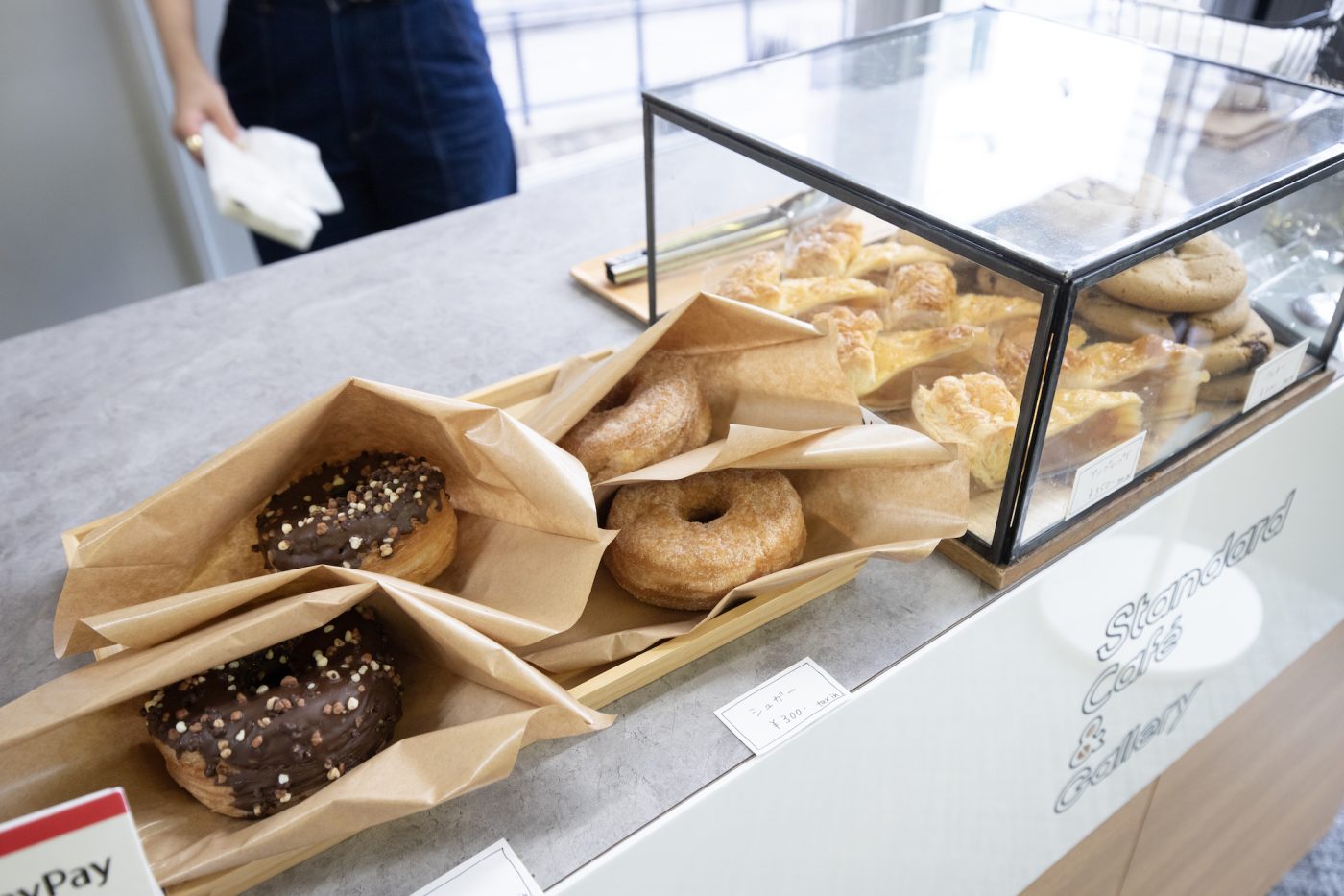 大きくて見るからに美味しそうなドーナツは早々に完売！