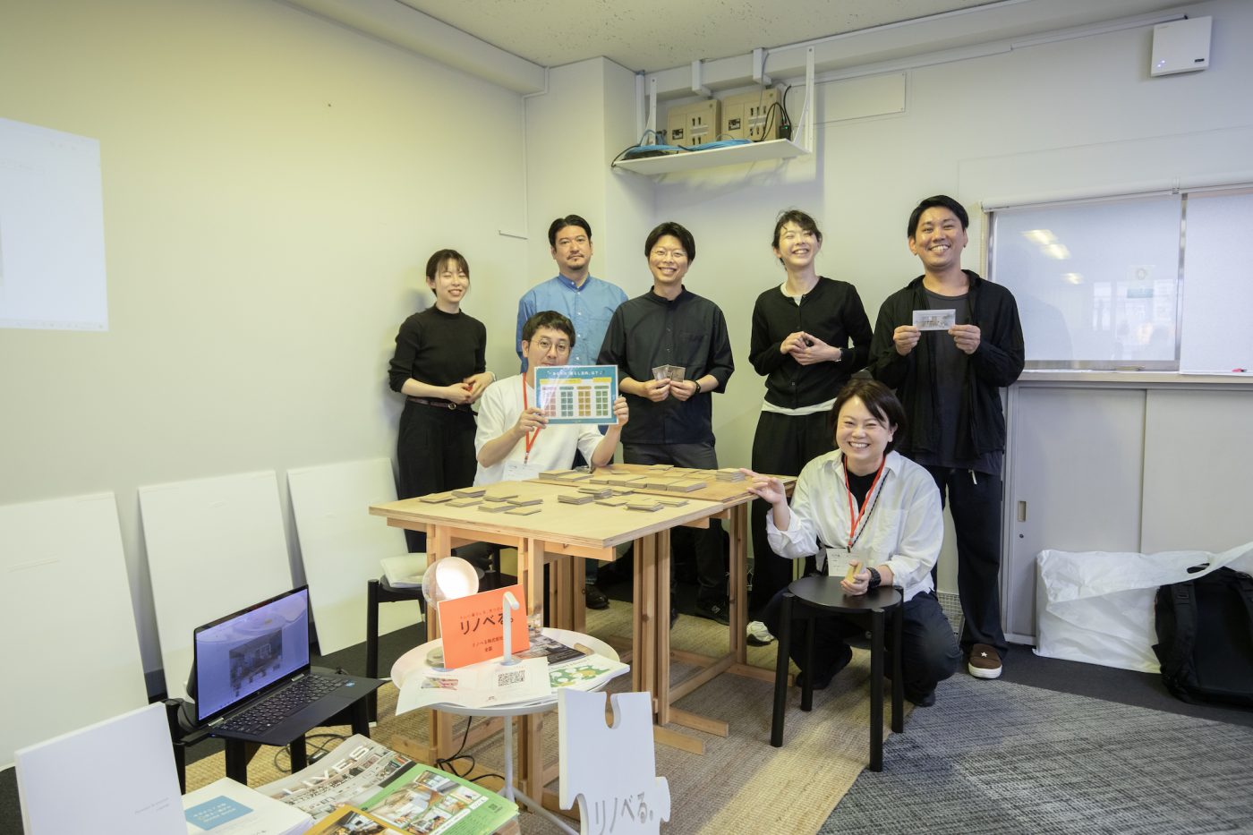 大阪の拠点を、靭本町に置く「リノべる。」。いろんな内装をゲーム感覚で体験できるコーナーを用意。