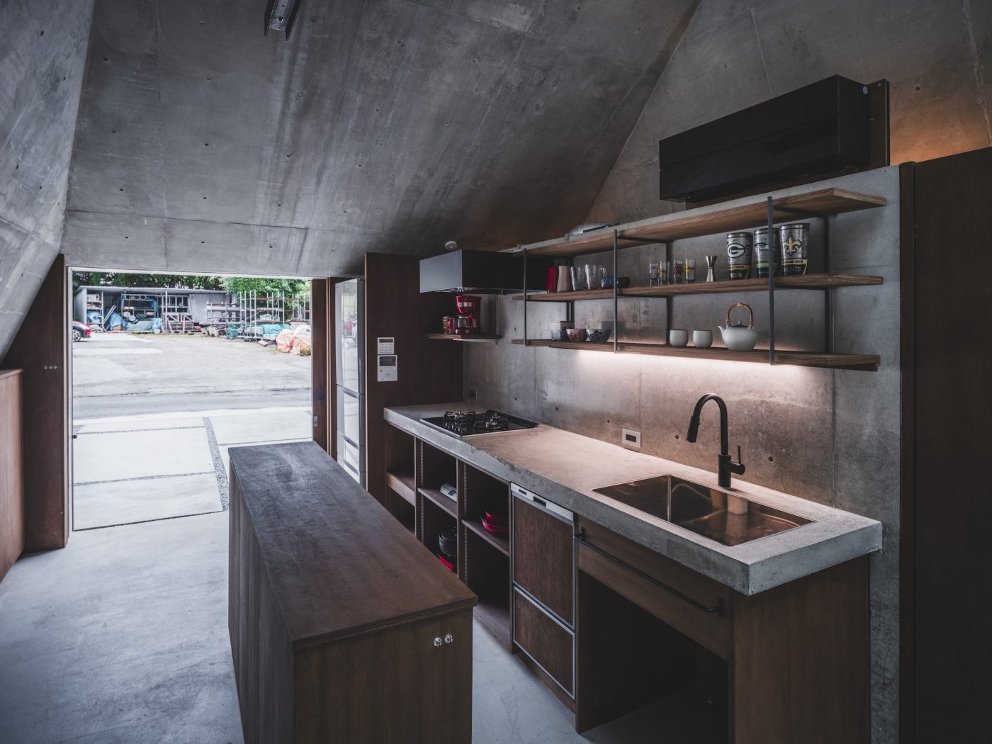 まるで美術館!?コンクリートのピラミッドの中に住む9
