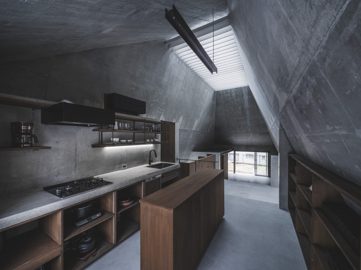 まるで美術館!?コンクリートのピラミッドの中に住む11