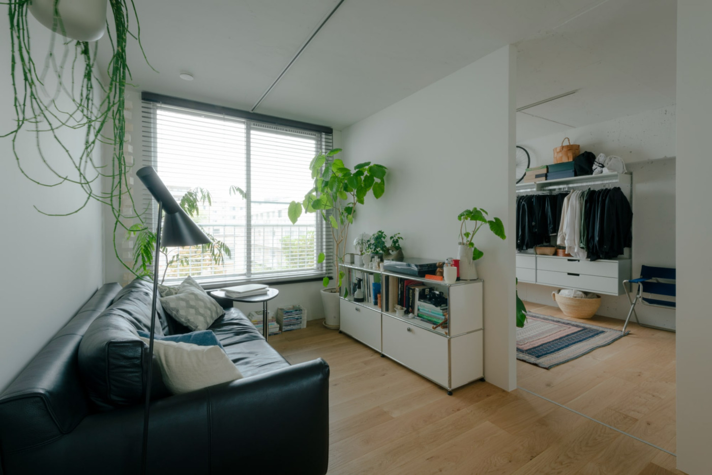 緑と光、建築、家具。“素材の良さ”を引き立てる、やりすぎないヴィンテージマンションリノベ11