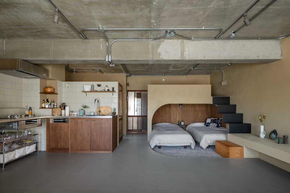 “遊郭建具”で暮らしを仕切る・繋ぐ。ワンルームに広がる多様な居場所