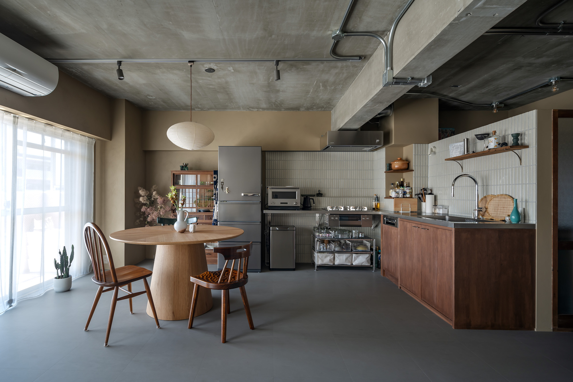 “遊郭建具”で暮らしを仕切る・繋ぐ。ワンルームに広がる多様な居場所Vol.4