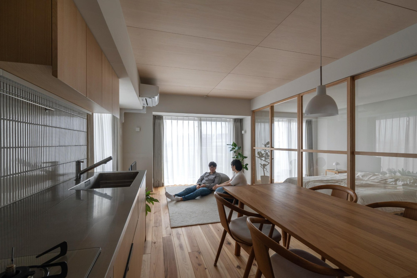 “引き戸”と“引き算”でデザインした、わたしたちの心地よさ1