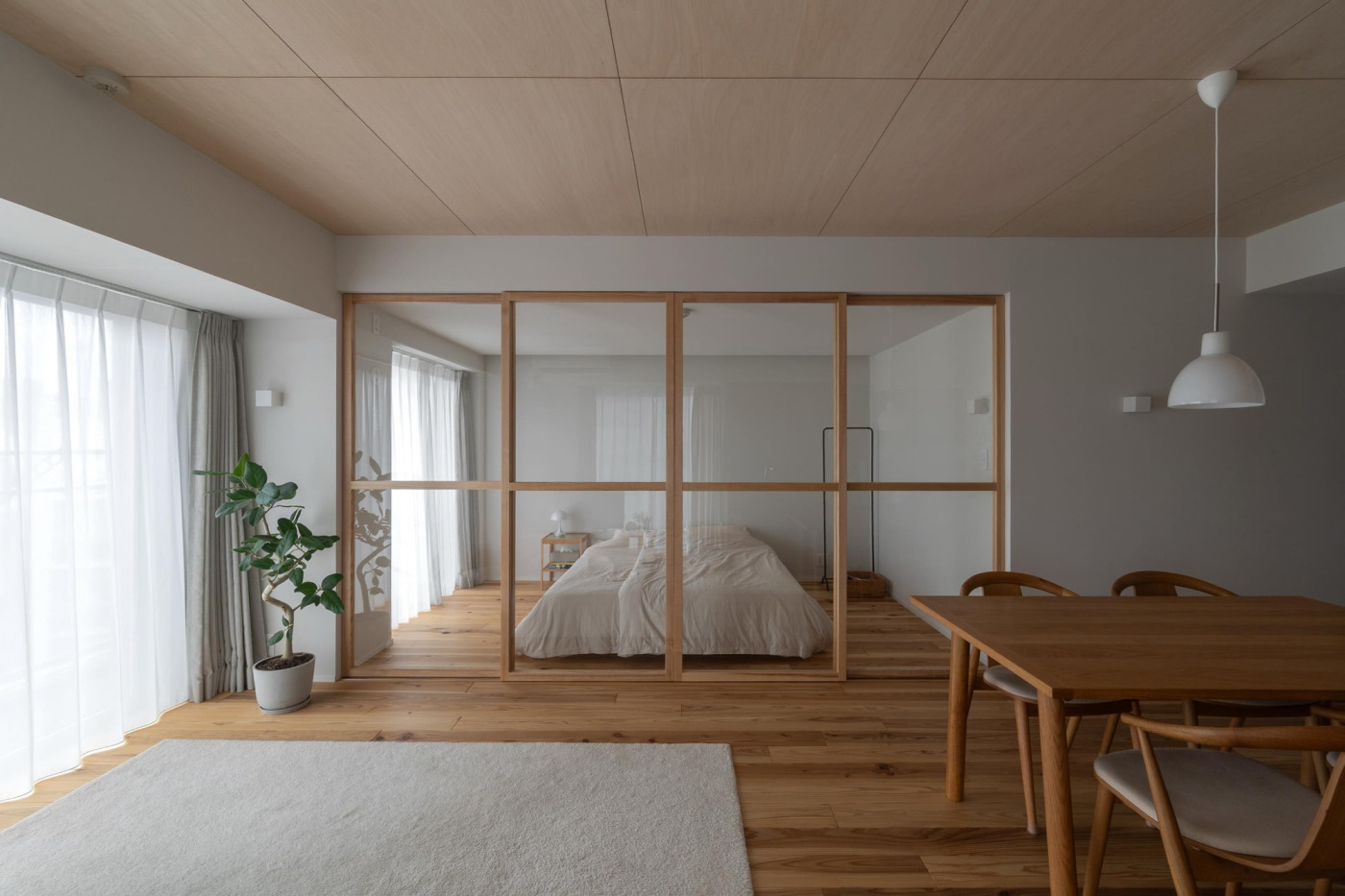 “引き戸”と“引き算”でデザインした、わたしたちの心地よさ