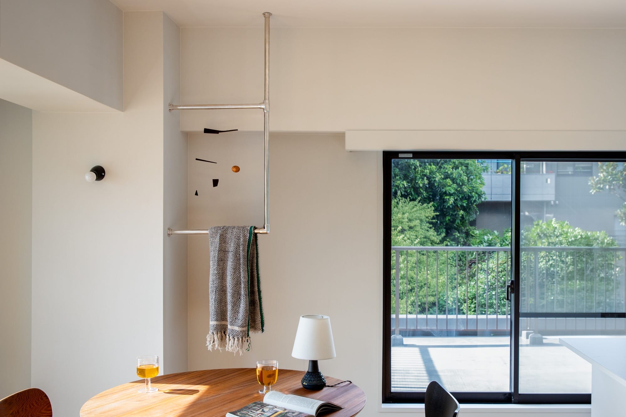 メタルハンガーライン