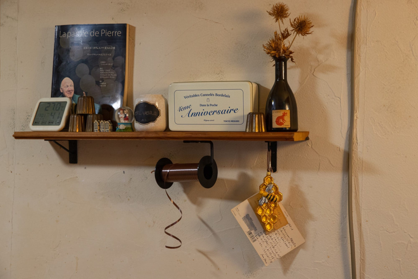 オーガニックカヌレ専門店で働く木の作業カウンター。メンテナンスと経年変化の様子を拝見！29