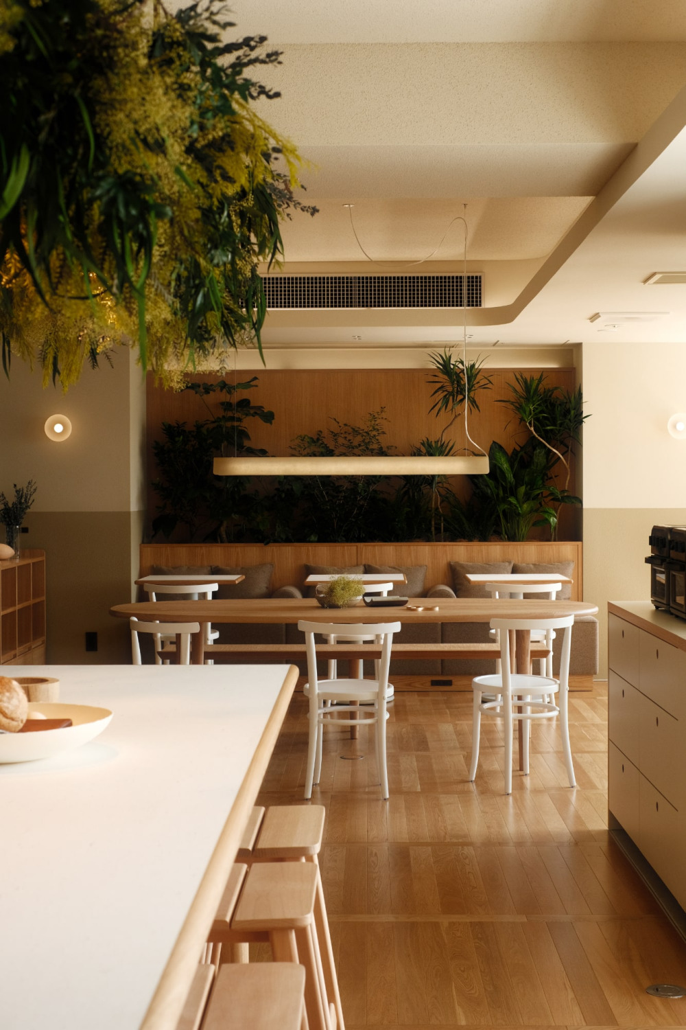 街中のカフェで仕事や読書をするように。ほどよい距離感をたもちながら「一人時間」が過ごせる、ひとり暮らし賃貸