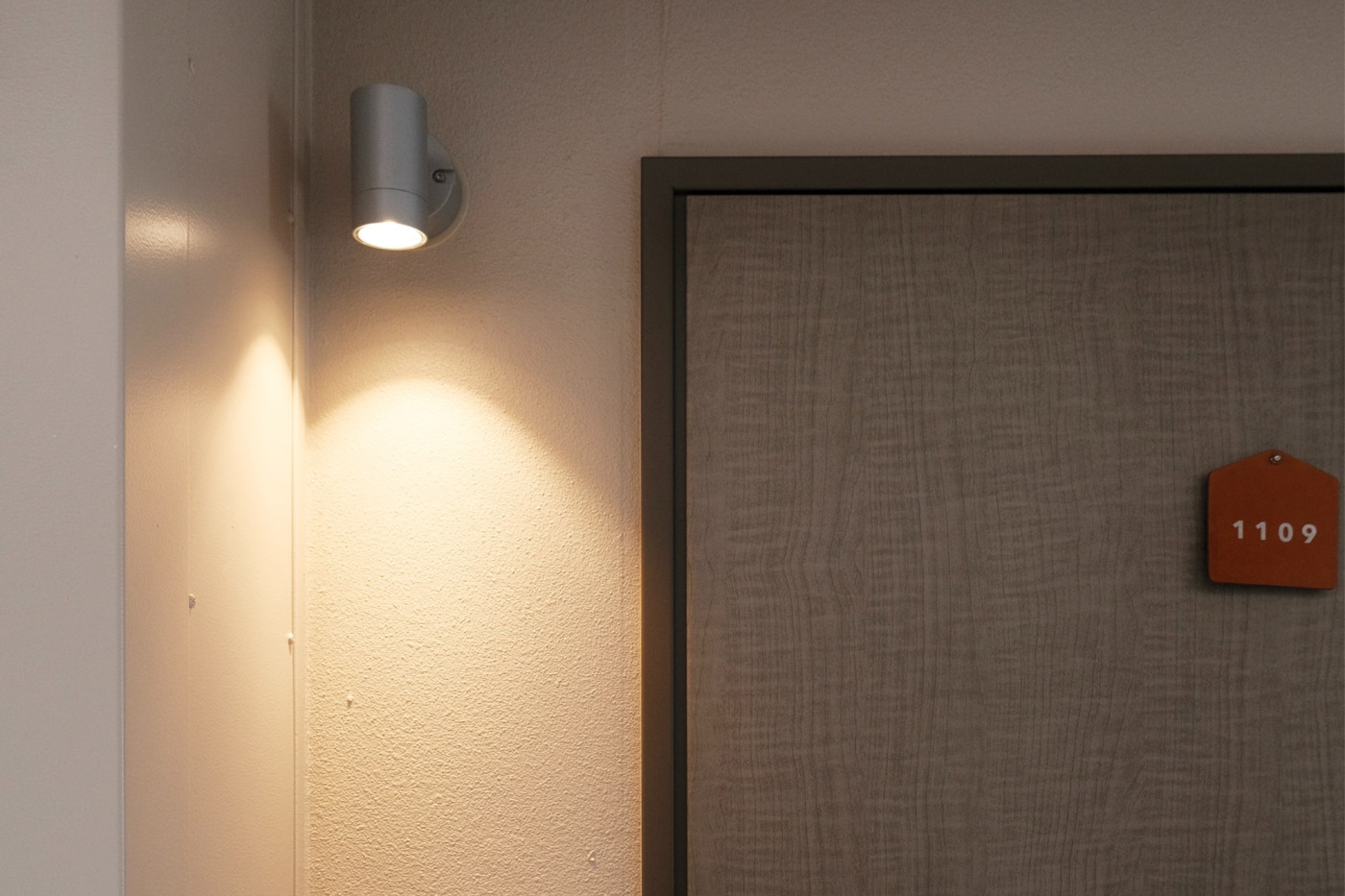 街中のカフェで仕事や読書をするように。ほどよい距離感をたもちながら「一人時間」が過ごせる、ひとり暮らし賃貸17