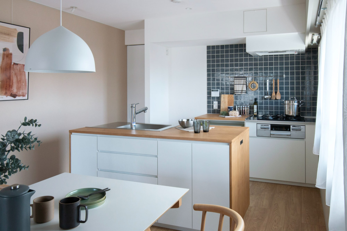 狭い空間でも諦めない！「Ⅱ型キッチン」で間取りの可能性を広げるアイデア集10