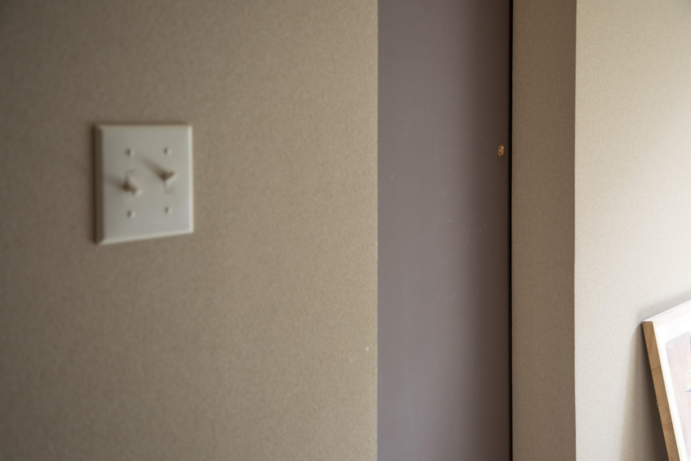 そっと指を添えて3