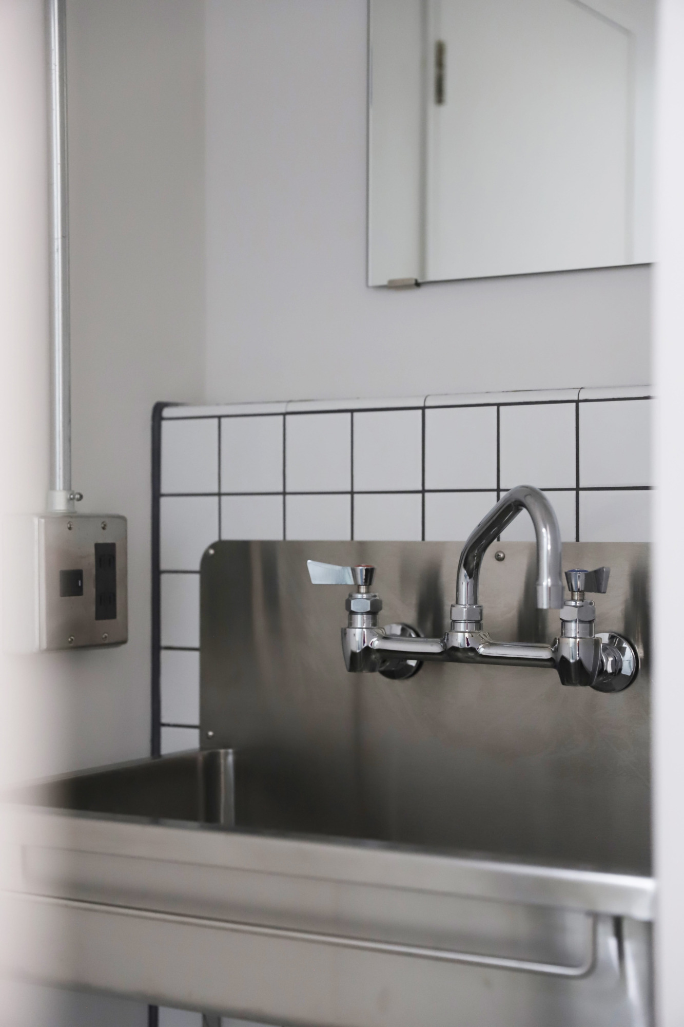 築古の魅力を残して間取りを一新。飾れる余白とレイアウトの自由度をそなえた賃貸ワンルーム21