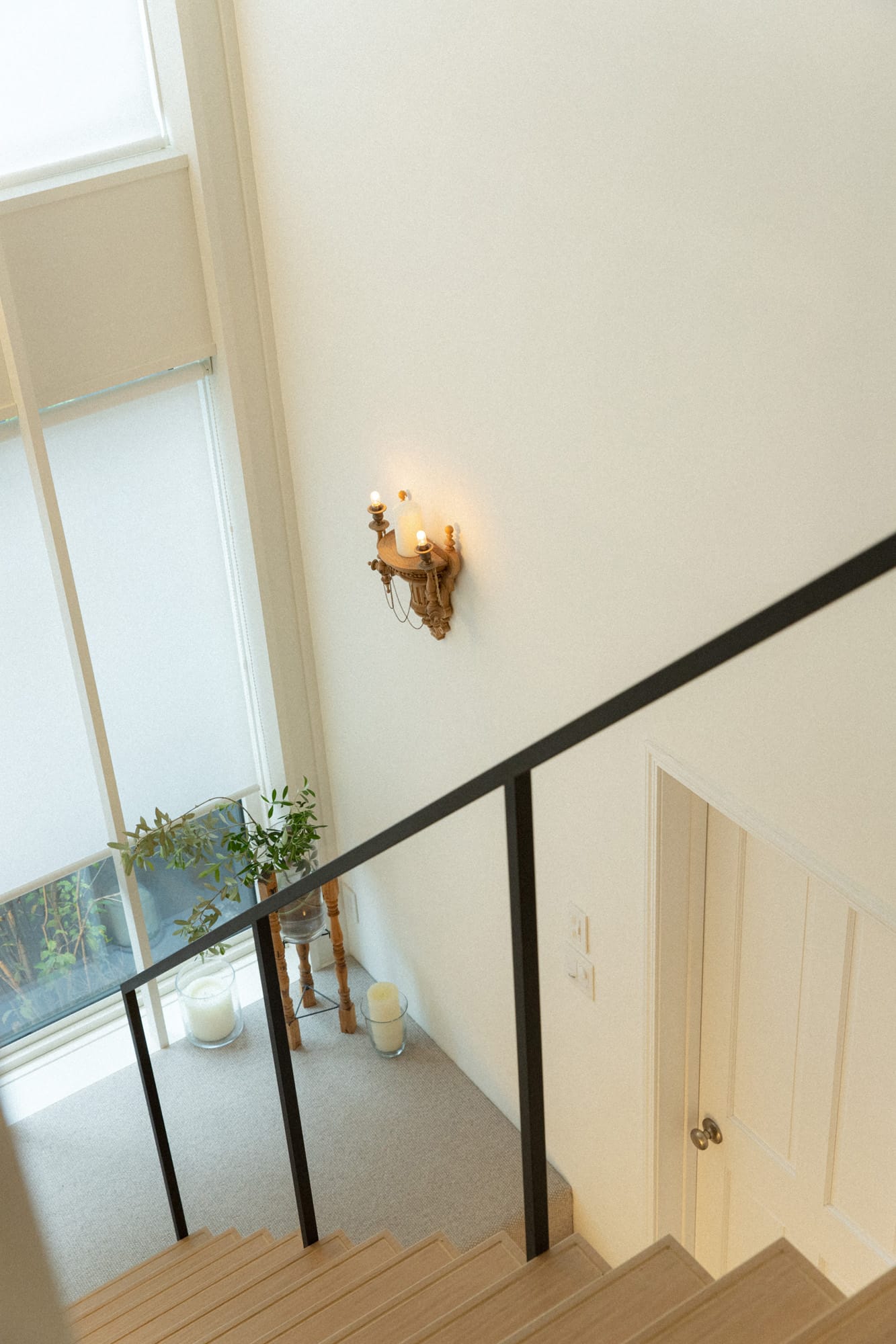 上から見たところ。手摺りをすっきりしたデザインに踏み切れた理由は、前編をご覧ください。