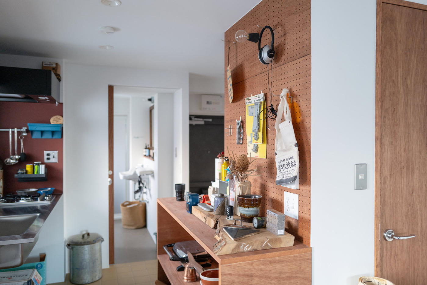 都心の高速沿いワンルームを、“素材とパーツの効かせ方”で心地よさに変える。オーナーの「自分が住みたい」を込めた賃貸リノベ11