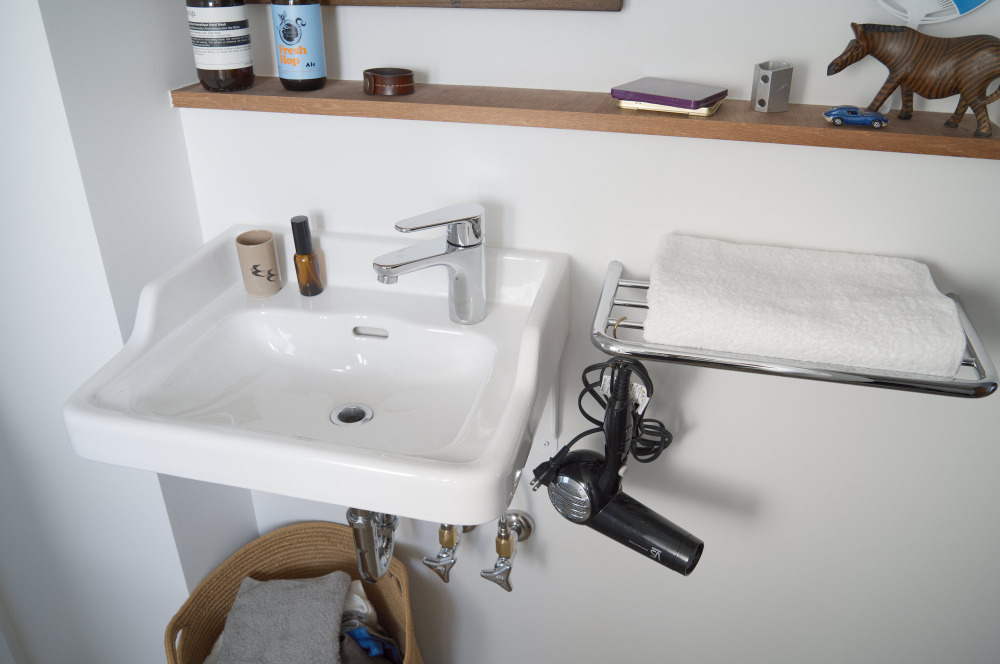 都心の高速沿いワンルームを、“素材とパーツの効かせ方”で心地よさに変える。オーナーの「自分が住みたい」を込めた賃貸リノベVol.9