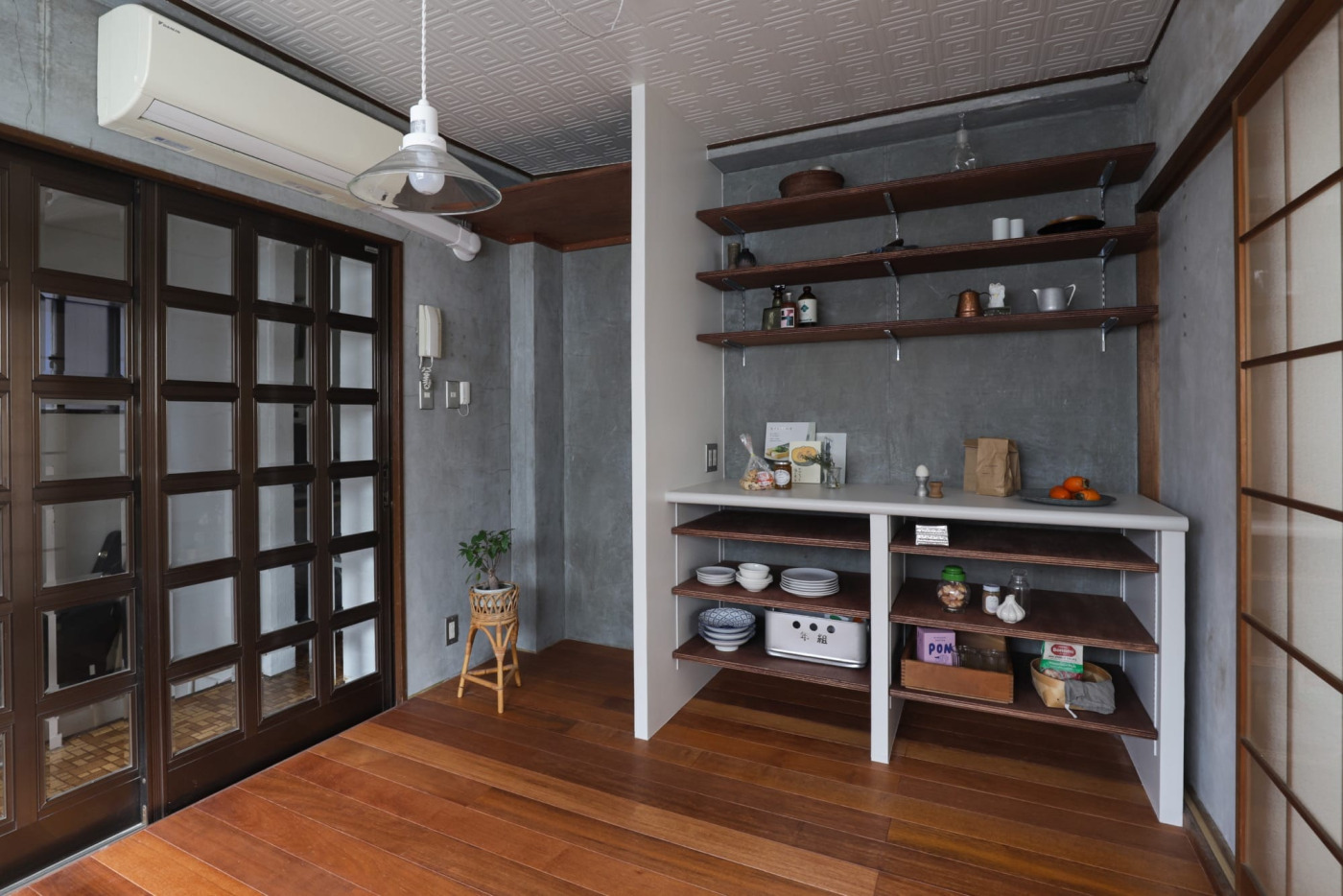 ほぼ解体なし、在宅工事で2週間。“台所”の痕跡を残した戸建てのキッチンリフォーム9