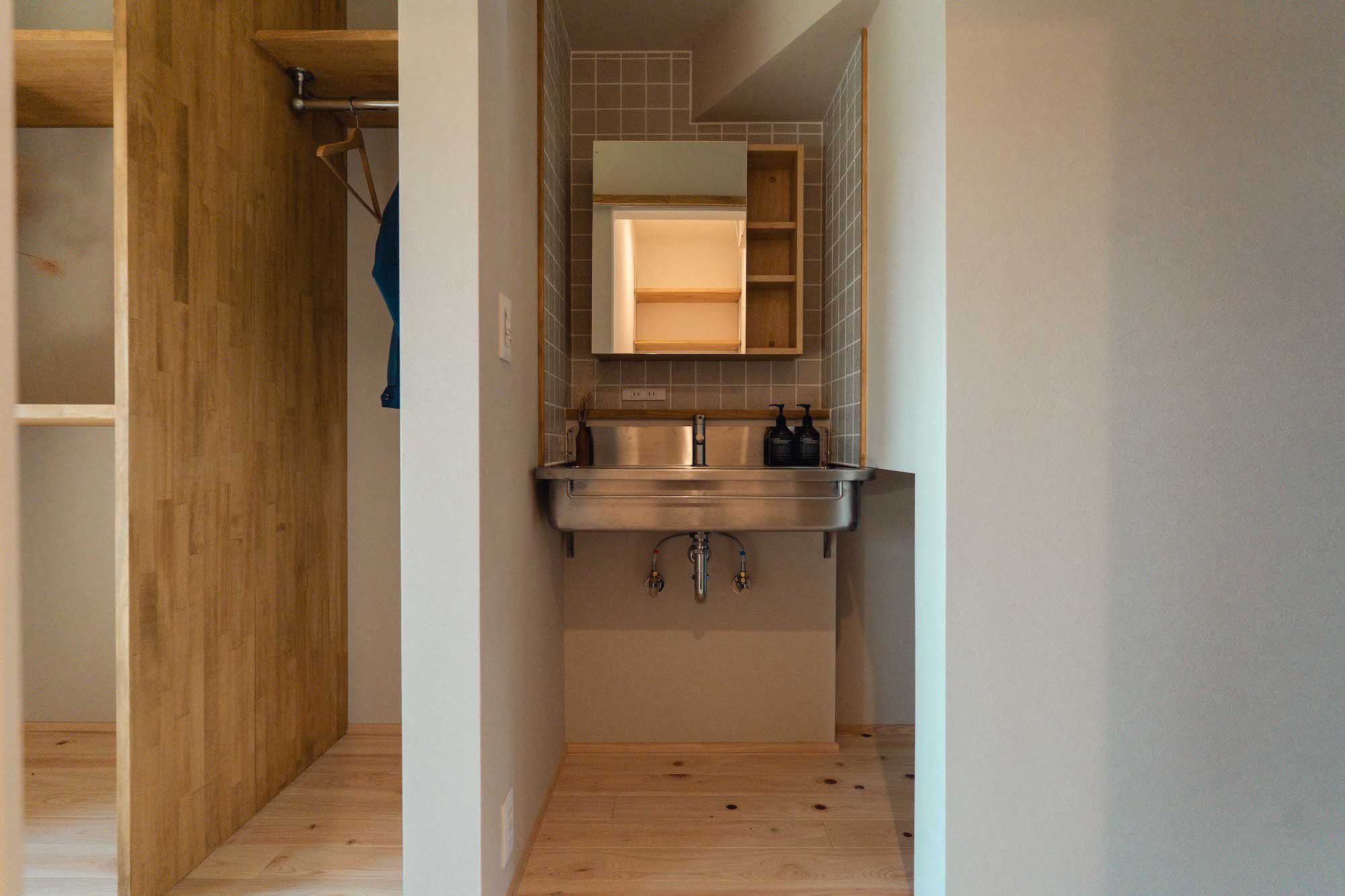 築28年戸建ての1階リノベ。玄関・洗面・LDK、家族の暮らしのベースになる場所を心地よく整えるVol.7