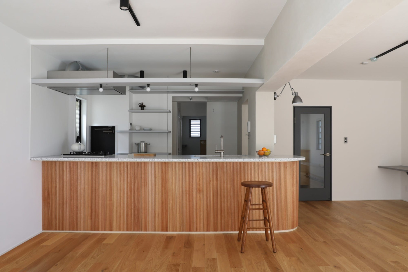 After：和室を解体して、キッチン室を解放。キッチンを主役とした広々LDKとなりました。