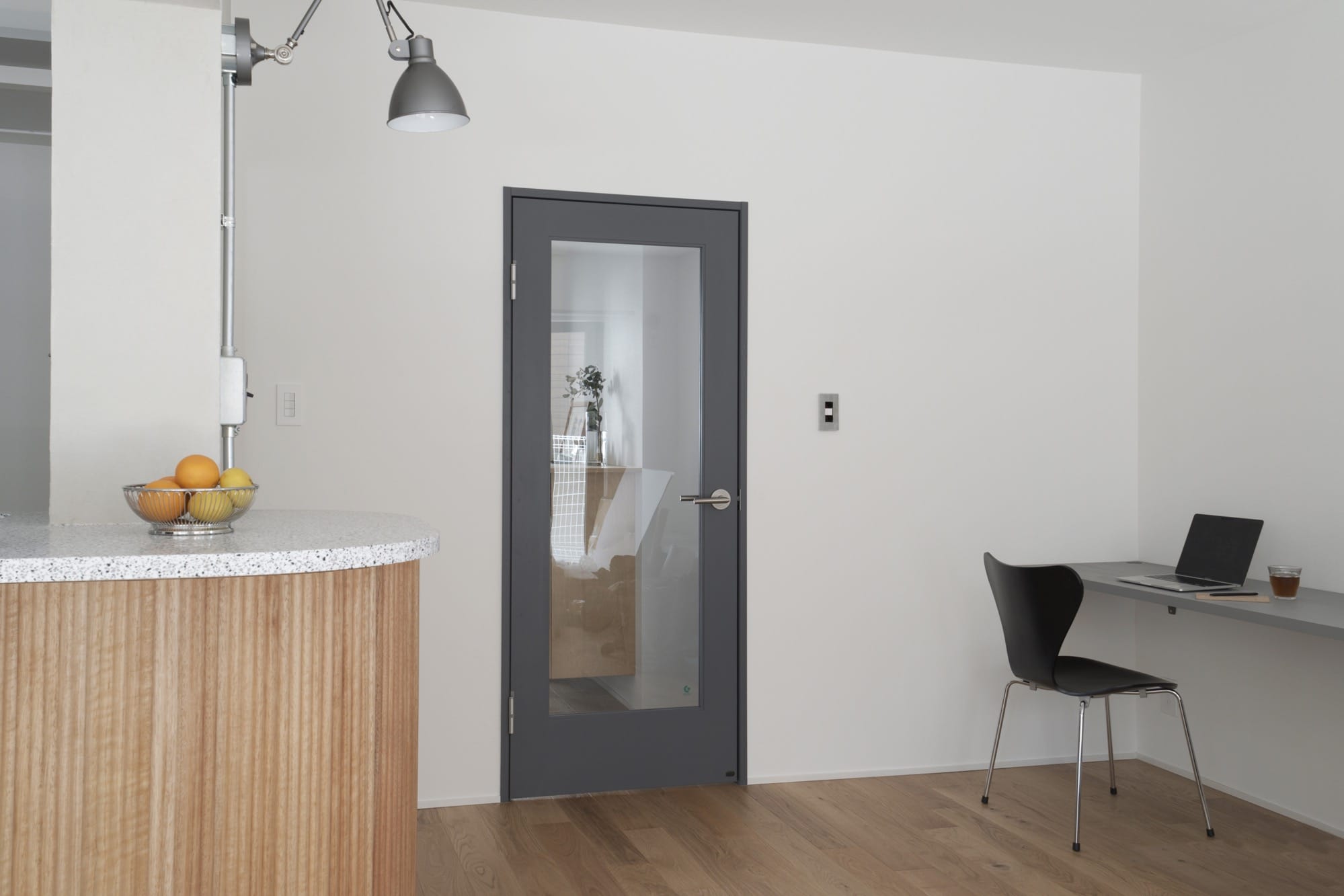 リビングとダイニングを繋げる“主役級キッチン”！ファミリー向け賃貸マンションリノベ Vol.14