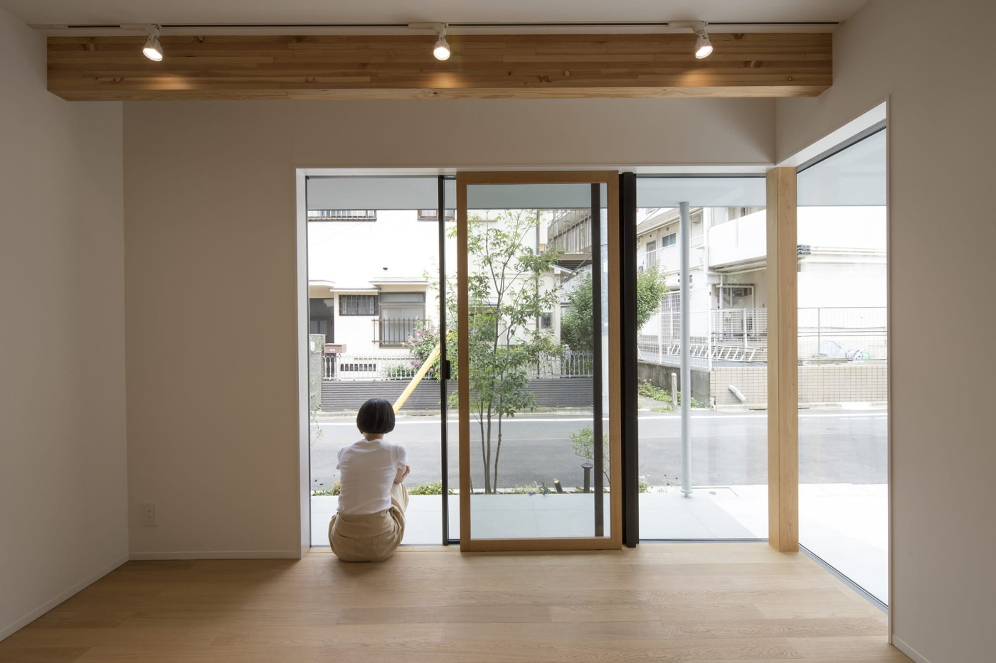 清水さんが手掛けた「界庭の家」にも、木製網戸が。（撮影：日暮雄一）