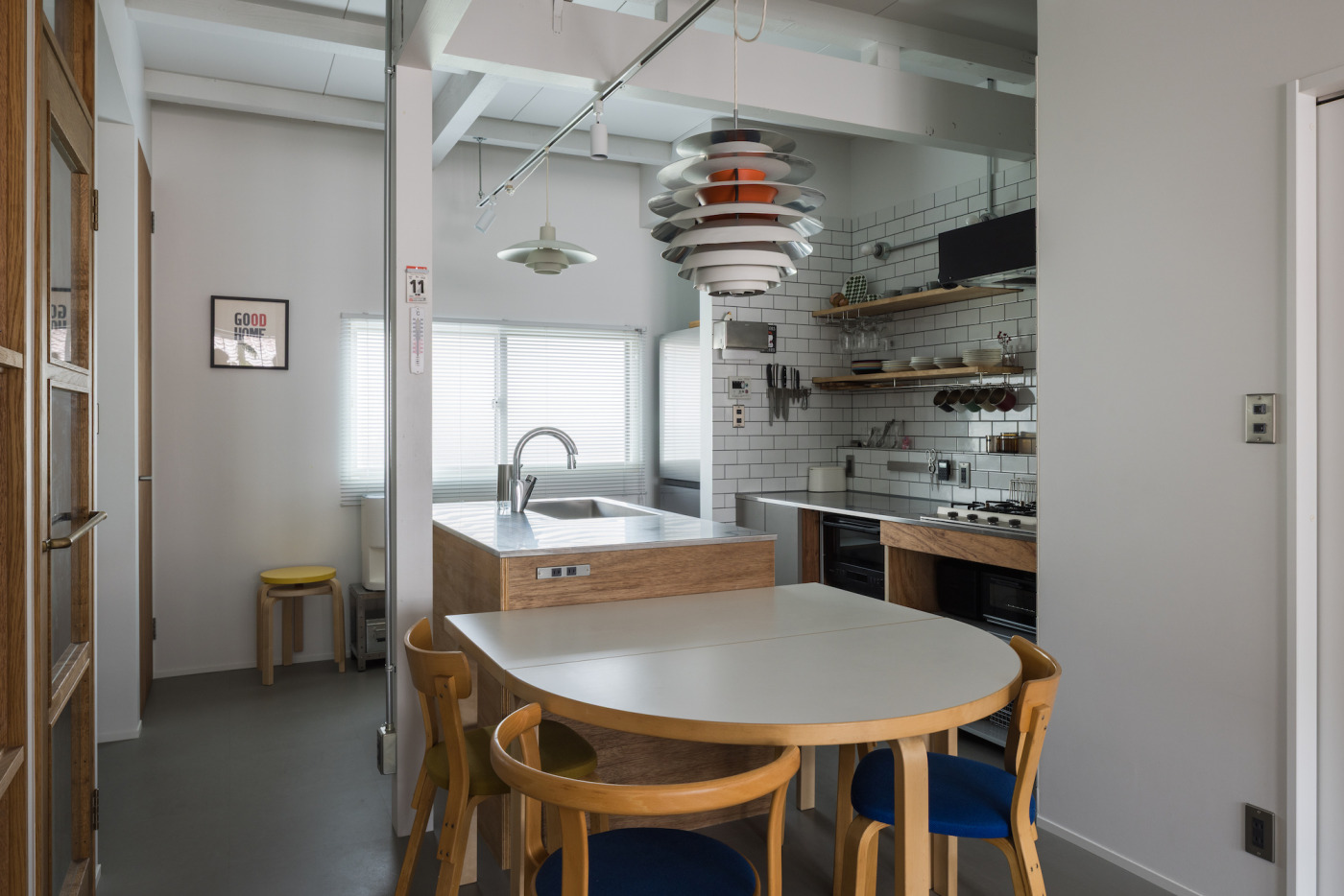 実家を引き継ぎ、“集まるリビング”を中心に再構築した、3世代6人の住まい5