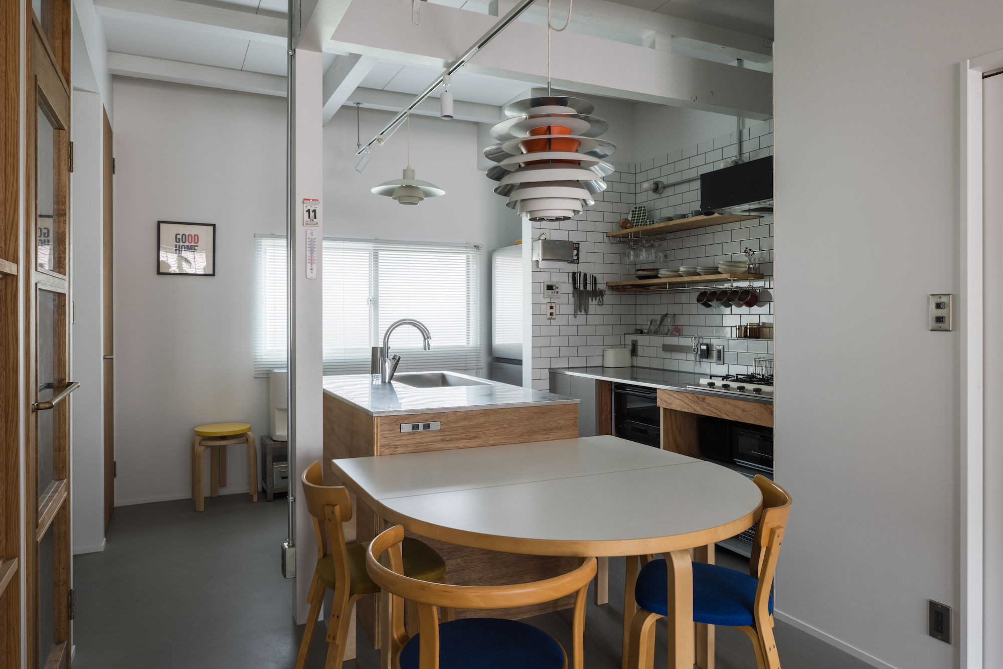 実家を引き継ぎ、“集まるリビング”を中心に再構築した、3世代6人の住まいVol.2