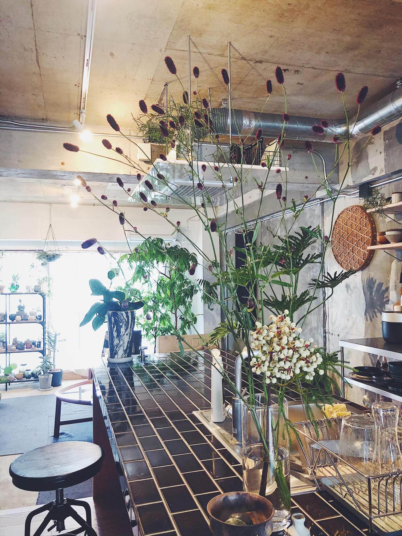 日中は、IHを仕舞ってカウンター上はすっきりと。