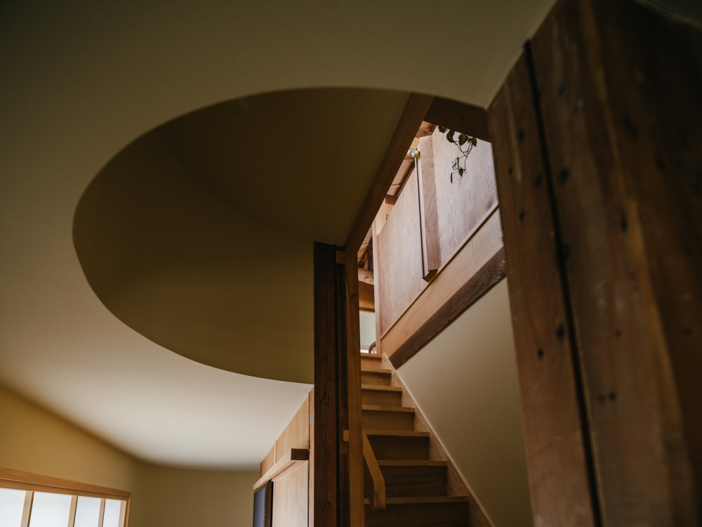 古さも​新しさも、​和も​洋も、​バラバラな​素材を​丁寧に​重ねて​つくりあげる​築古戸建て​リノベーション Vol.8