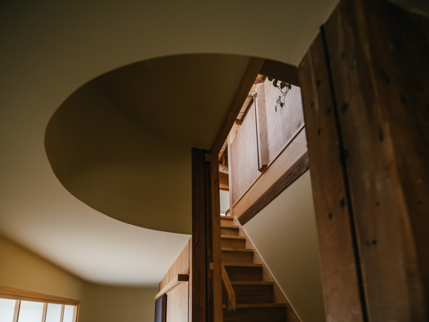 古さも​新しさも、​和も​洋も、​バラバラな​素材を​丁寧に​重ねて​つくりあげる​築古戸建て​リノベーション13